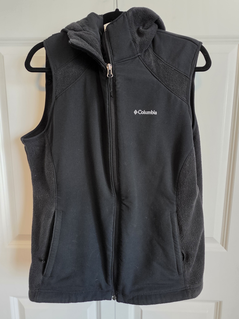 Columbia Black Fleece vest hooded zipper